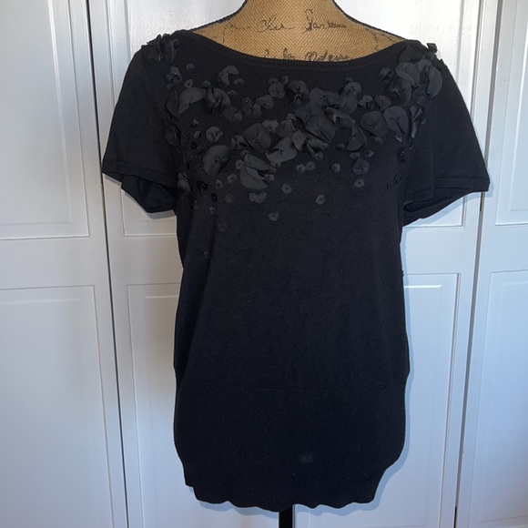 WHBM black floral beaded appliqué short sleeve sweater - Picture 2 of 9
